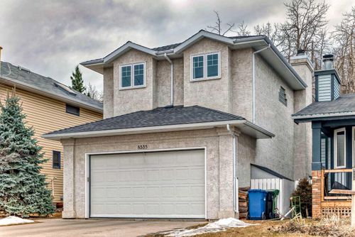 8535 33 Ave Nw, Calgary, AB, T3B1M2 | Card Image