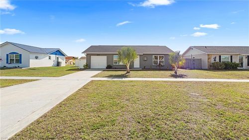 13521 Bennett Dr, Port Charlotte, FL, 33981-6107 | Card Image