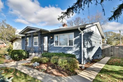 1715 Illinois Street, House other with 3 bedrooms, 2 bathrooms and 2 parking in Des Plaines IL | Image 2