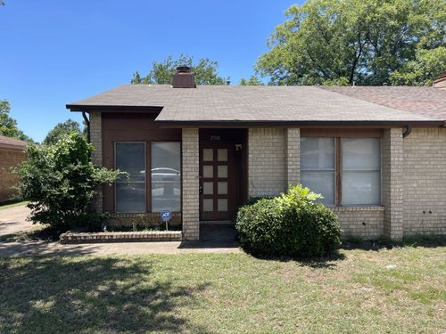 2508 Lido Ln, Arlington, TX, 76015-1045 | Card Image