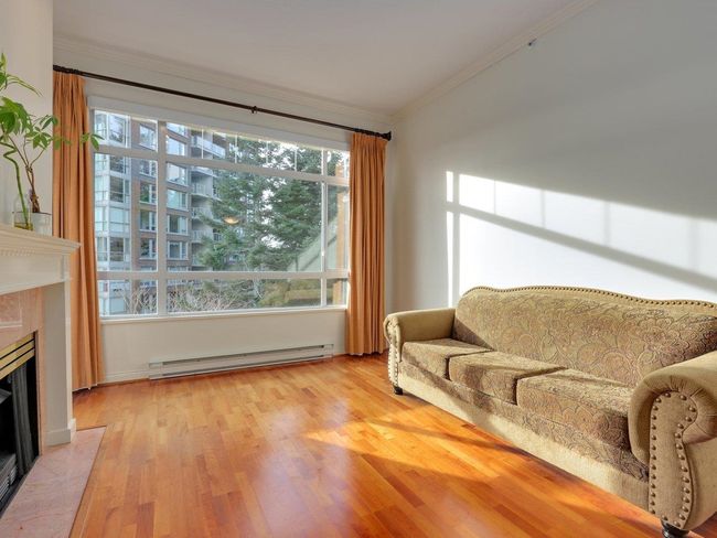 424 - 5735 Hampton Place, Condo with 1 bedrooms, 1 bathrooms and 1 parking in Vancouver BC | Image 4