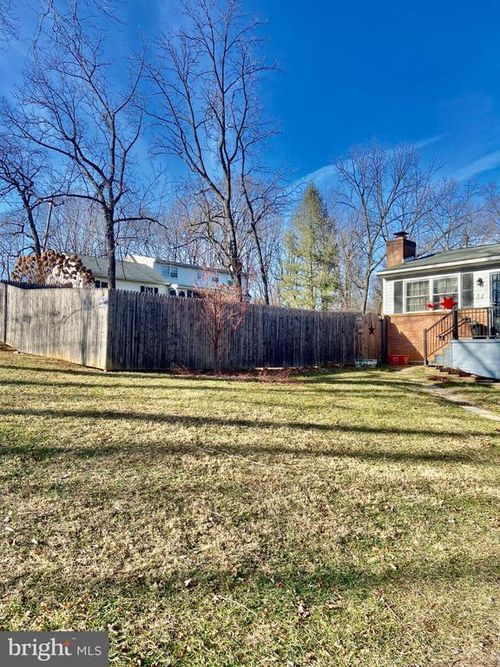 32 Scott Dr, SHEPHERDSTOWN, WV, 25443-4649 | Card Image