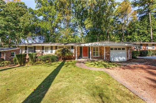 3643 Woodstream Cir Ne, Brookhaven, GA, 30319-2138 | Card Image