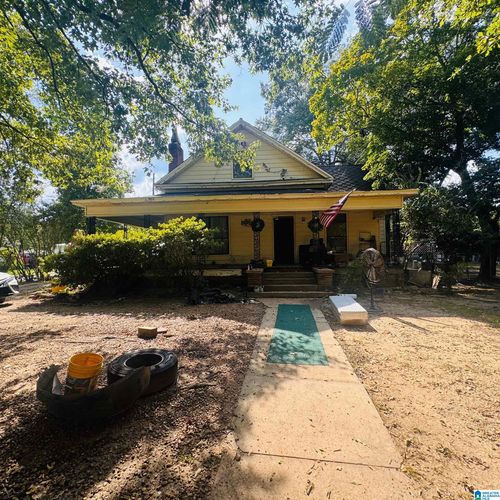 420 Temple Ave S, Fayette, AL, 35555-2924 | Card Image