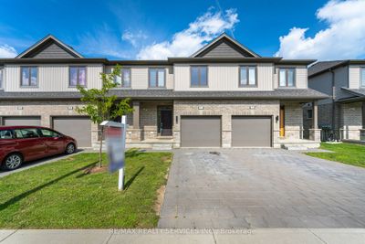 713 Chelton Rd, Condo with 3 bedrooms, 4 bathrooms and 3 parking in London ON | Image 1