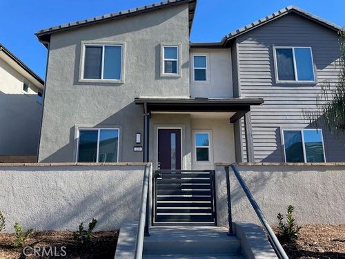 213 Shoveler, Irvine, CA, 92602 | Card Image