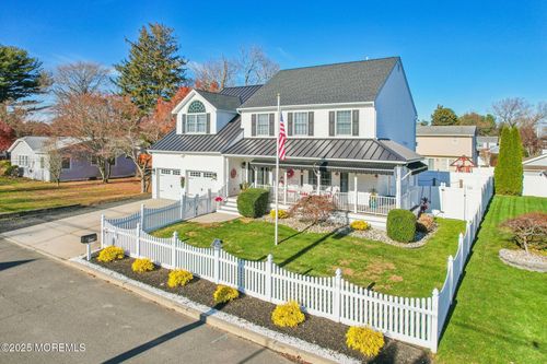 2216 Hill Ave, WALL TOWNSHIP, NJ, 07719-4026 | Card Image