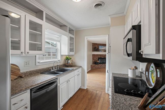 702 Royce Cir Se, House other with 4 bedrooms, 2 bathrooms and null parking in Huntsville AL | Image 10