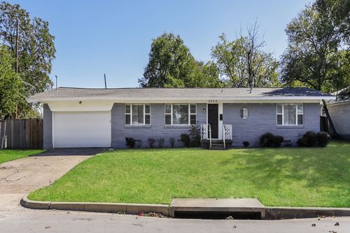 2230 Mack Ln, Dallas, TX, 75227-9219 | Card Image