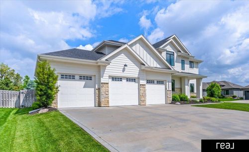 18880 Patrick Cir, Elkhorn, NE, 68022-6505 | Card Image