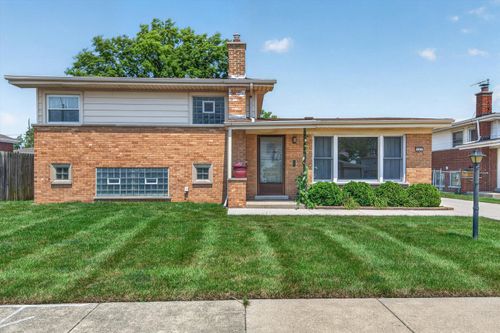 137 W Glengate Ave, Chicago Heights, IL, 60411-1729 | Card Image