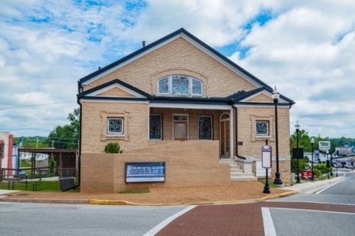 117 1st Ave Ne, Winchester, TN, 37398-1698 | Card Image