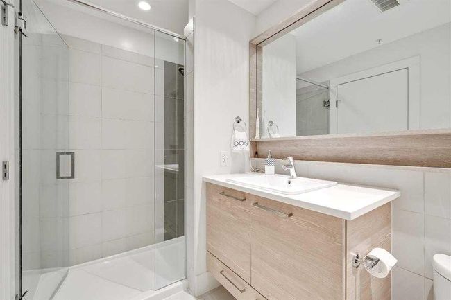 804 - 38 9 St Ne, Condo with 2 bedrooms, 2 bathrooms and 1 parking in Calgary AB | Image 26