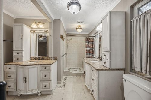 422 Rice Ave, Arcola, TX, 77583-2743 | Card Image