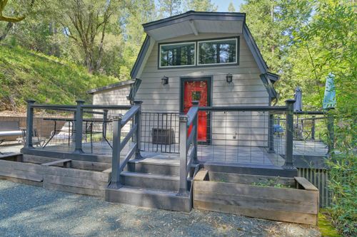 4965 Clear Creek Rd, Placerville, CA, 95667-8805 | Card Image