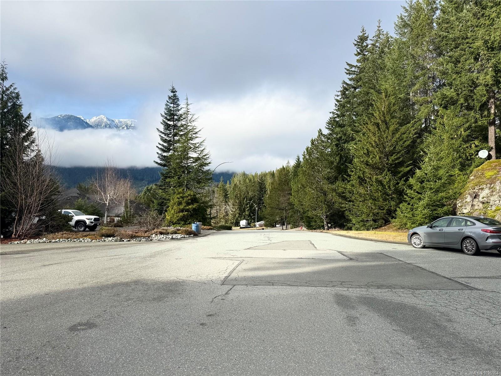 Residential in Gold River 4