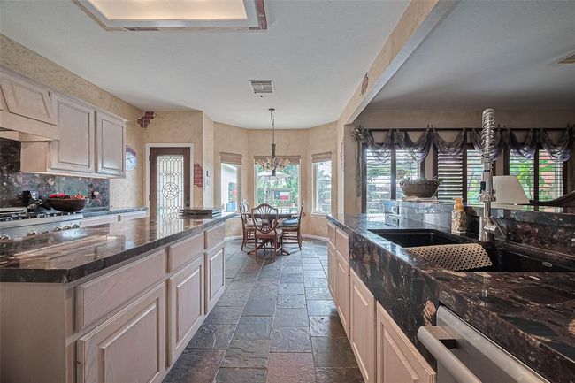 15014 Redbud Leaf Ln, House other with 4 bedrooms, 2 bathrooms and 3 parking in Cypress TX | Image 16