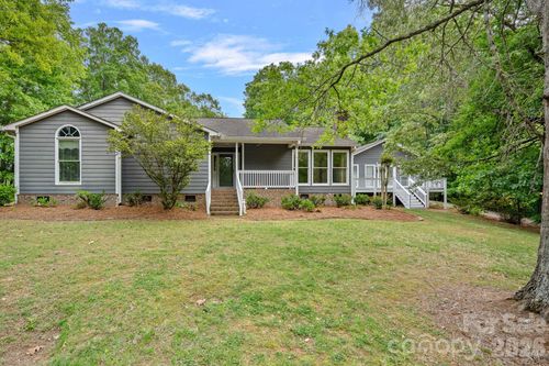 5215 Club View Dr, Concord, NC, 28025-7681 | Card Image