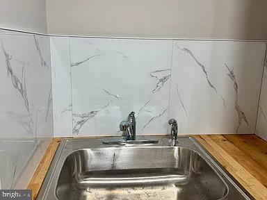 Residential Lease in ASHBURN 4