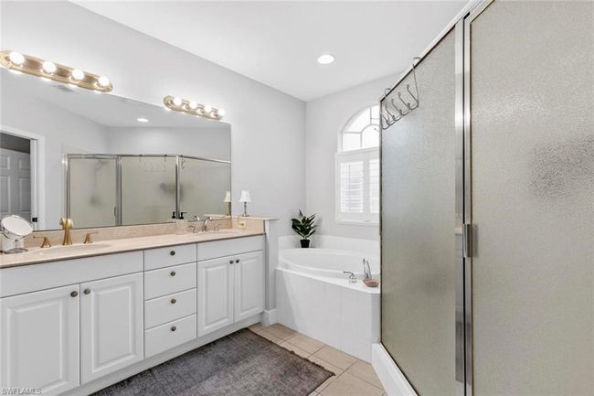 APT-101 - 14011 W Hyde Park Dr, Condo with 3 bedrooms, 3 bathrooms and 2 parking in FORT MYERS FL | Image 12