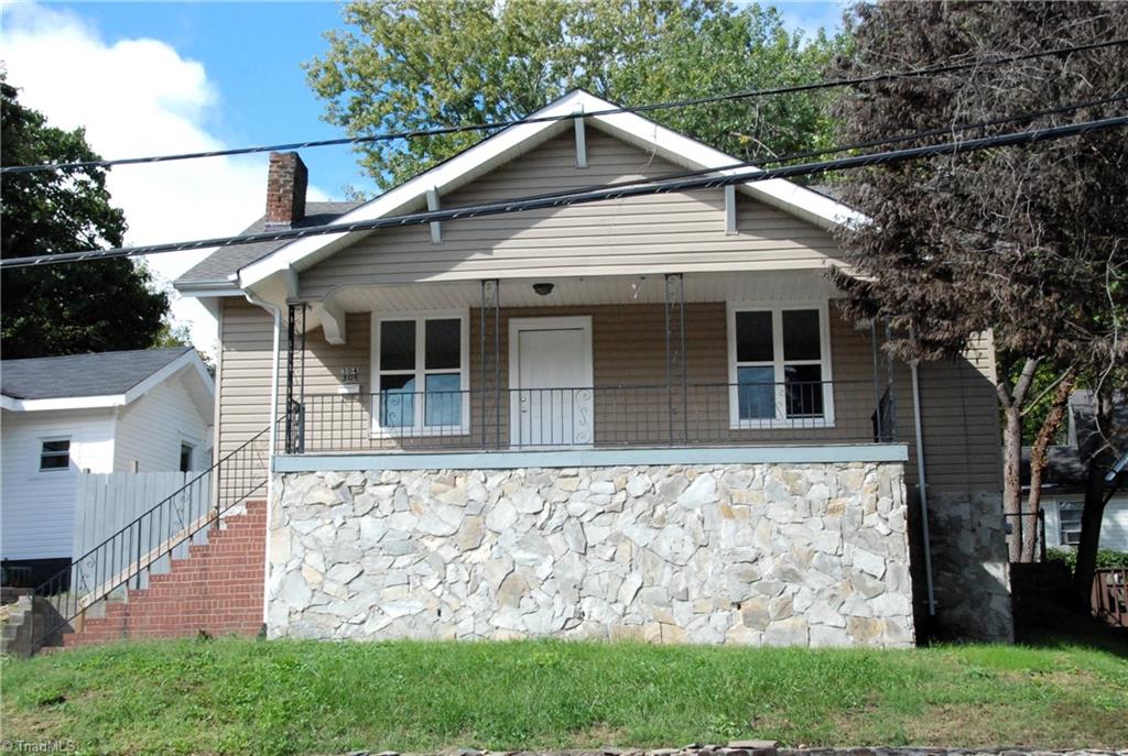 Crafton St, Winston Salem, NC 27103