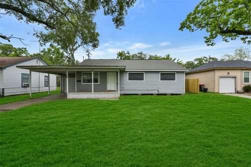 708 Republic Ave, Baytown, TX, 77520-7256 | Card Image