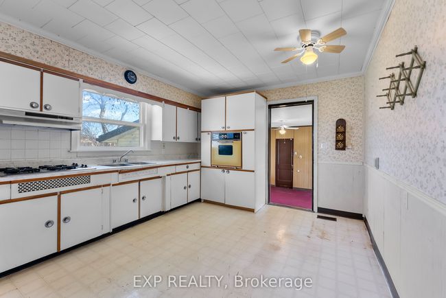 1132 Spears Rd, House other with 2 bedrooms, 1 bathrooms and 3 parking in Fort Erie ON | Image 6