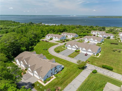 281 Rolling Hill Rd, Portsmouth, RI, 02871-1036 | Card Image