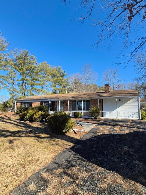 123 Elmwood Ln, Rustburg, VA, 24588-4237 | Card Image