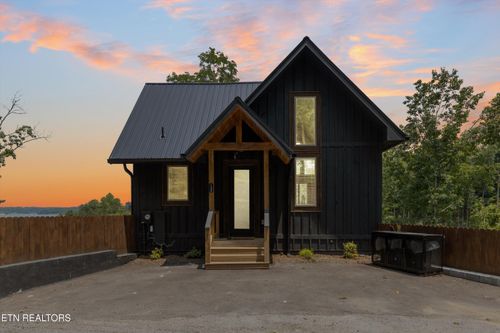 130 Jolene Way, Sevierville, TN, 37876 | Card Image