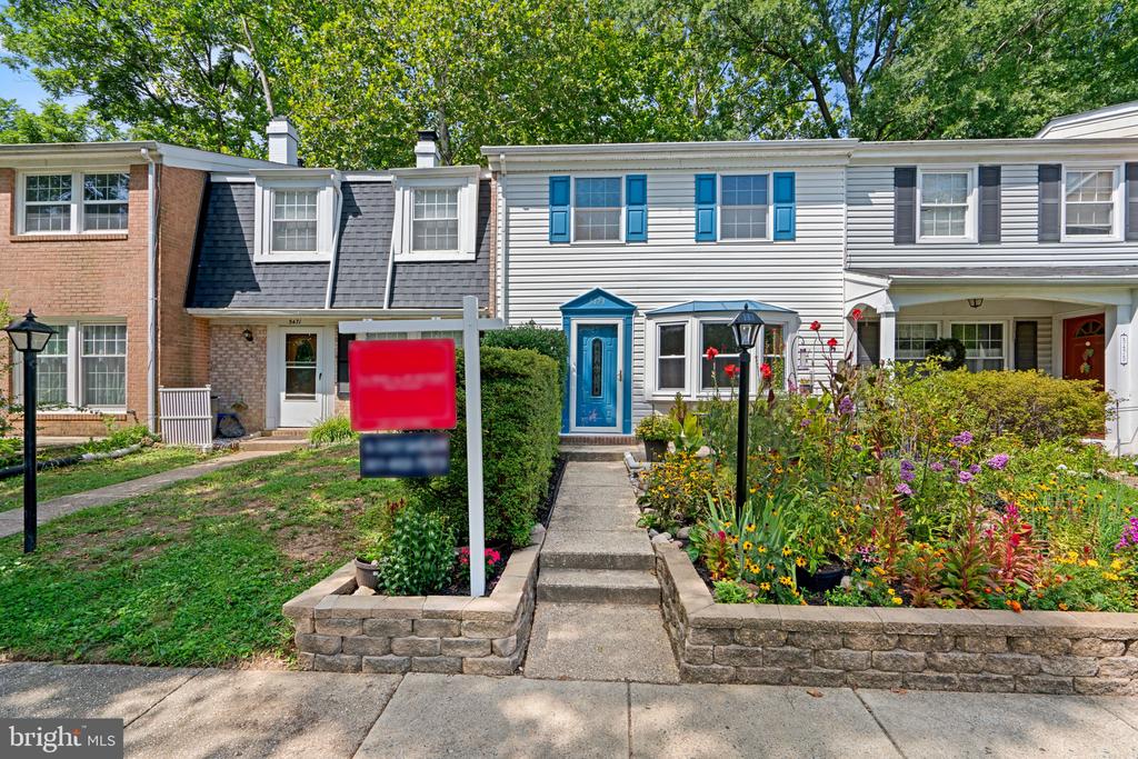 Woodenhawk Cir, Columbia, MD 21044