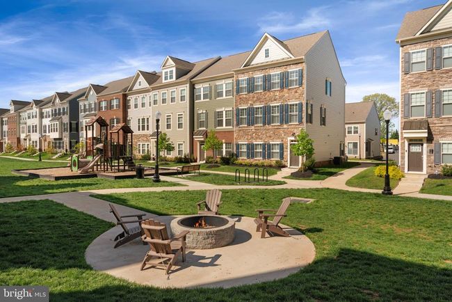 9520 Barnes Loop, Townhouse with 3 bedrooms, 4 bathrooms and null parking in MANASSAS VA | Image 40