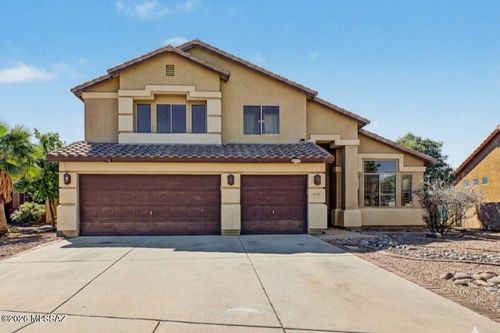 8649 N Ahwatukee Way, Tucson, AZ, 85743-1212 | Card Image