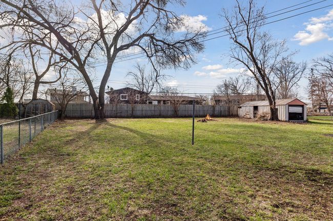Large Flat Back Yard | Image 28