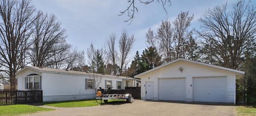 280 Birch St E, Motley, MN, 56466-9063 | Card Image