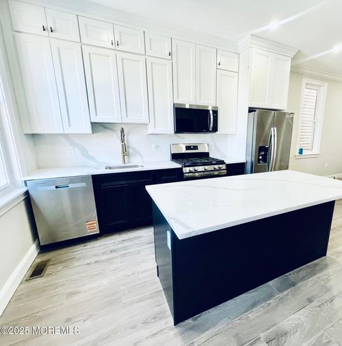 2nd-floor-3136 Summit Avenue, Union City, NJ, 07087 | Card Image