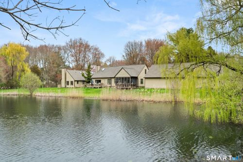 15-15 Copper Hill Dr, Guilford, CT, 06437-1861 | Card Image