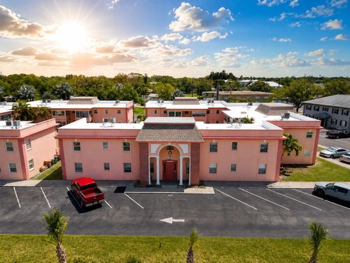 2a-7001 Place De La Paix, SOUTH PASADENA, FL, 33707-2821 | Card Image