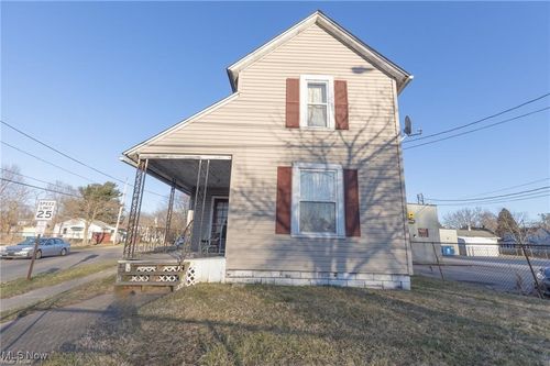 2301 East Ave, Akron, OH, 44314-1909 | Card Image