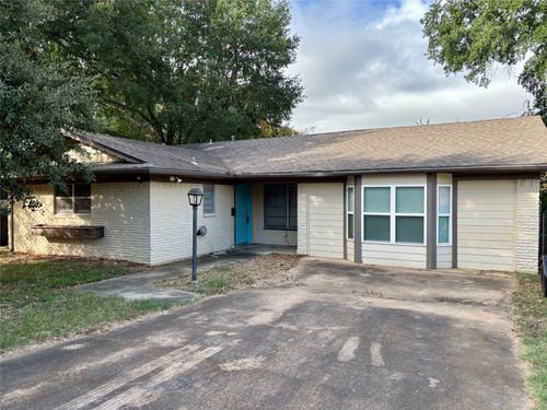 980 29th St Se, Paris, TX, 75460-6323 | Card Image