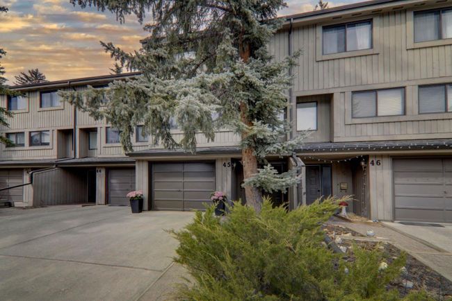 45 - 10401 19 Street Sw, Home with 3 bedrooms, 2 bathrooms and 1 parking in Calgary AB | Image 2