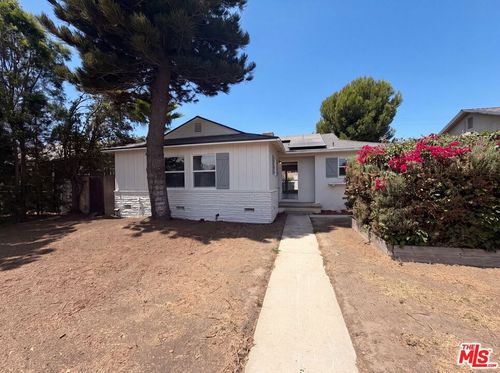 8015 Aldea Ave, Van Nuys, CA, 91406-1024 | Card Image