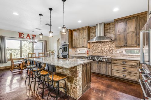 710 Stoney Ridge Rd, Bulverde, TX, 78163-2936 | Card Image