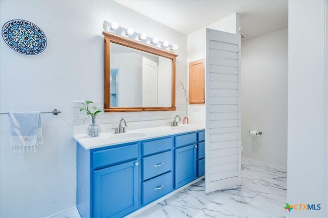 Primary bathroom | Image 17