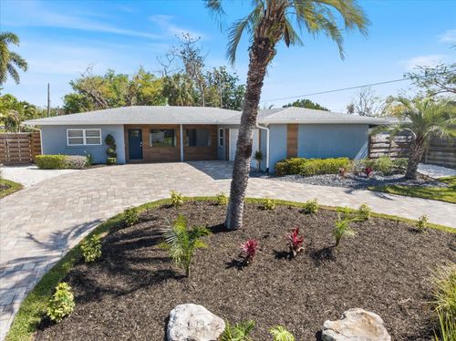 2513 Mineola Way, SARASOTA, FL, 34239-6330 | Card Image