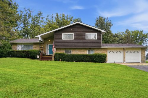 23853 Hazel Rd, Sterling, IL, 61081-7932 | Card Image