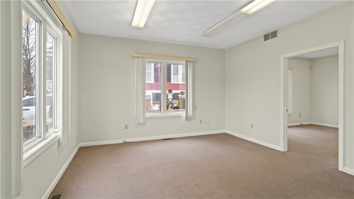 Commercial Lease in Cranston 3