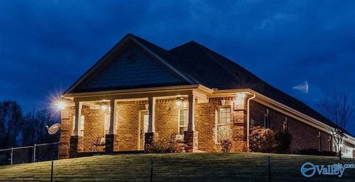 7875 Snake Rd, Athens, AL, 35611-8252 | Card Image