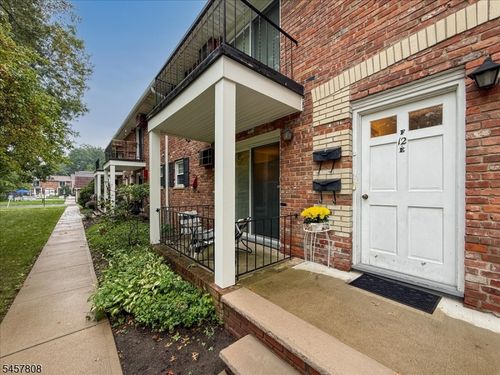 e-320 South St, Morristown, NJ, 07960-6076 | Card Image