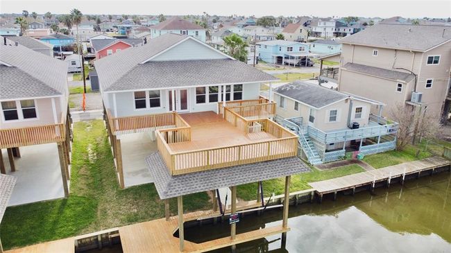 18 Edgewater St, House other with 3 bedrooms, 2 bathrooms and 2 parking in Hitchcock TX | Image 33